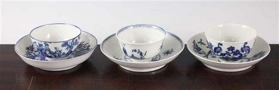 Three Worcester blue and white teabowls and saucers, c.1770-5, the saucers 12.2cm - 12.5cm